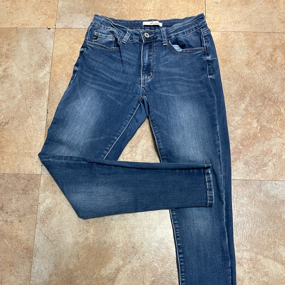 Kancan Womens Jeans Mid Rise Skinny style KC11214CHD Size 9 28 Medium Wash Denim